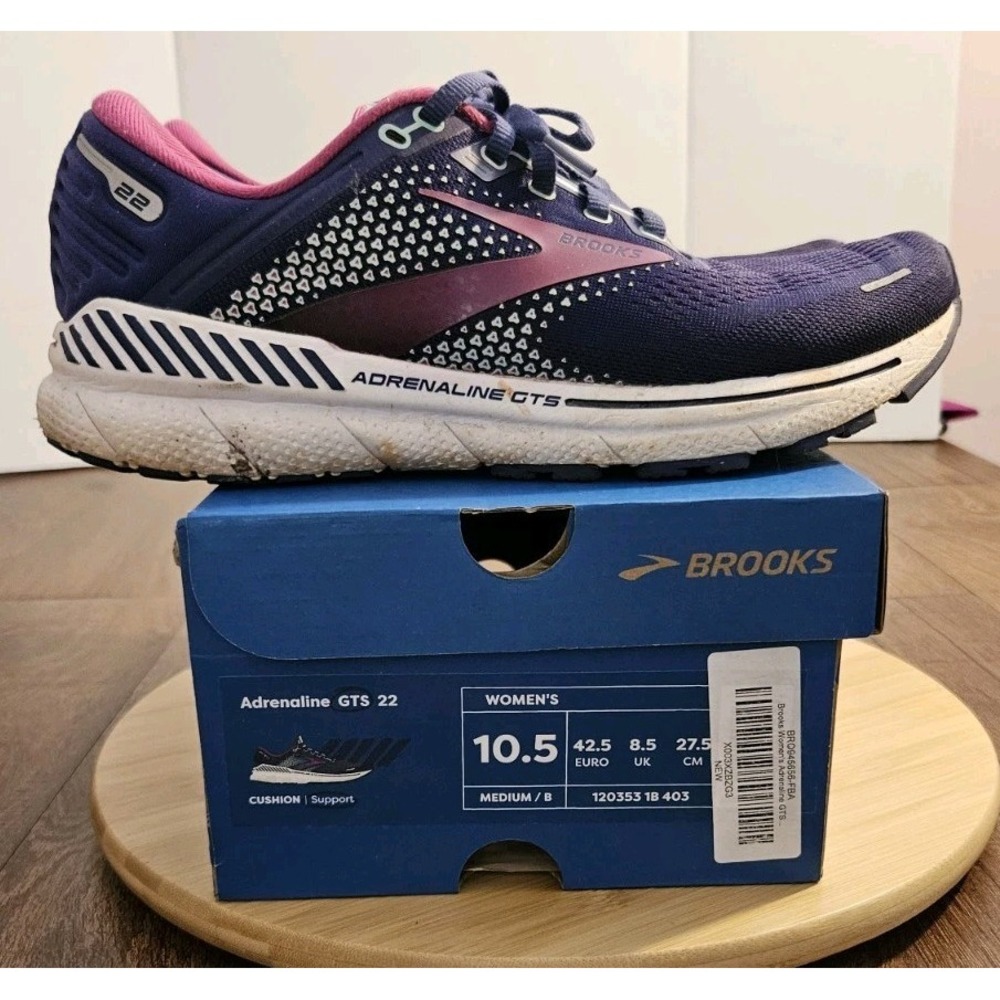 Brooks Adrenaline GTS 22 Sneakers Womens 10.5 Purple Running Comfort W/Box